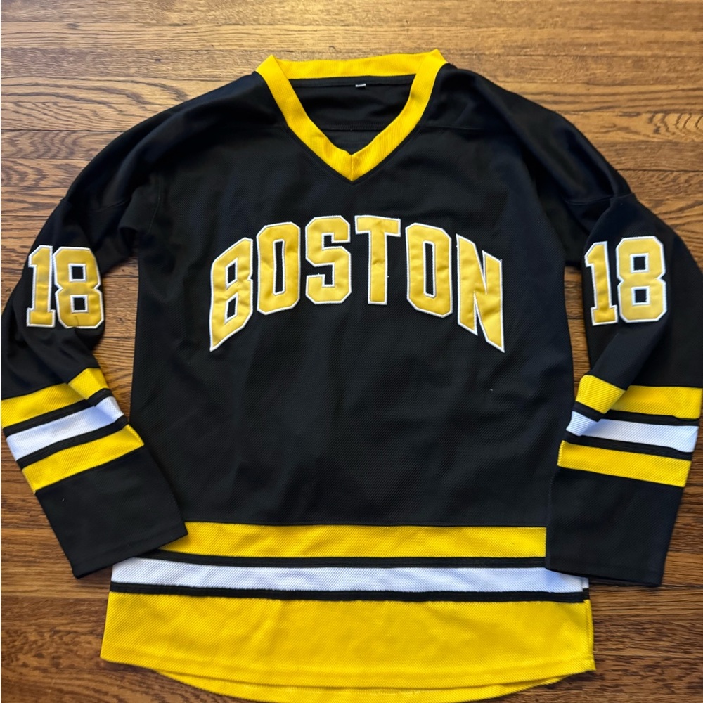 #541 HAPPY GILMORE BOSTON Black and Yellow Hockey Jersey - Picture 2 of 12